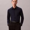 Camisa de botões em popeline de algodão Cotton Stretch, corte justo Camisa de botões em popeline de algodão Cotton Stretch, corte justo