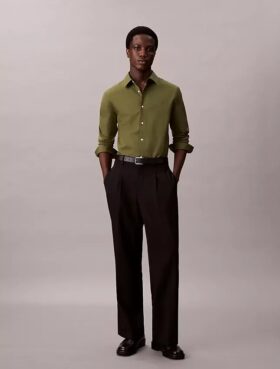 Camisa de botões em popeline de algodão Cotton Stretch, corte justo
