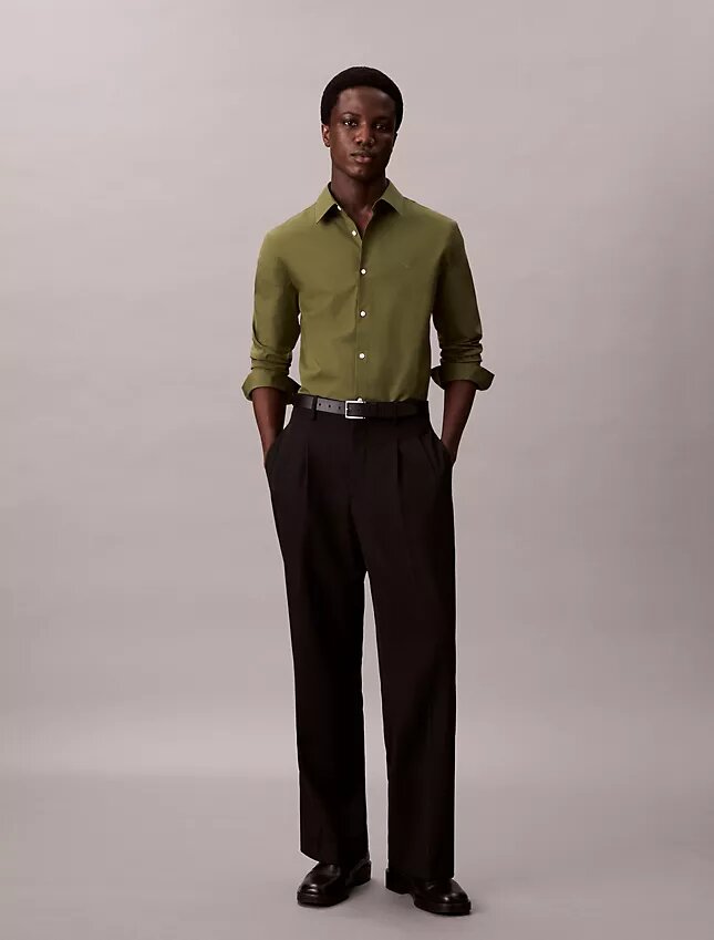 Camisa de botões em popeline de algodão Cotton Stretch, corte justo Camisa de botões em popeline de algodão Cotton Stretch, corte justo