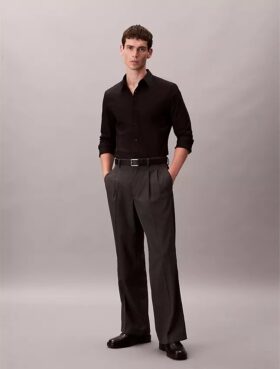 Camisa de botões em popeline de algodão Cotton Stretch, corte justo