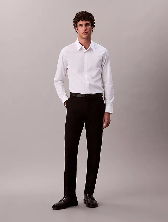 Camisa de botões em popeline de algodão Cotton Stretch, corte justo Camisa de botões em popeline de algodão Cotton Stretch, corte justo