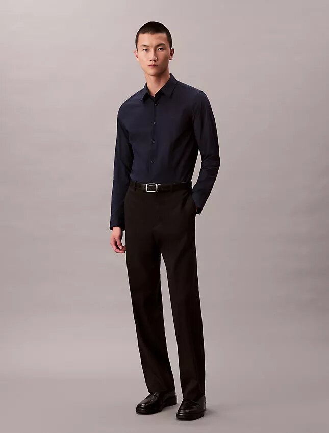 Camisa de botões em popeline de algodão Cotton Stretch, corte justo Camisa de botões em popeline de algodão Cotton Stretch, corte justo