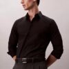 Camisa de botões em popeline de algodão Cotton Stretch, corte justo