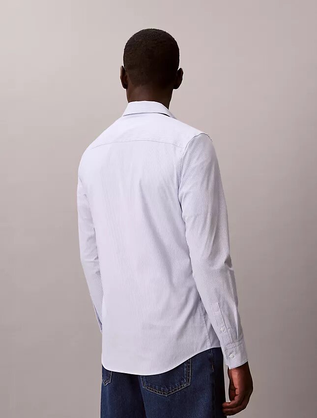 Camisa de botões justa em algodão elástico às riscas Camisa de botões justa em algodão elástico às riscas