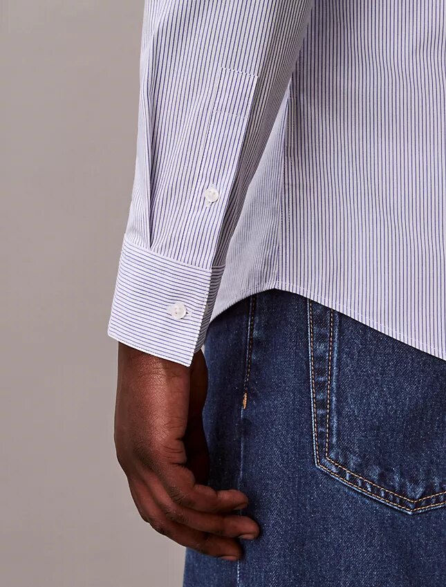 Camisa de botões justa em algodão elástico às riscas Camisa de botões justa em algodão elástico às riscas