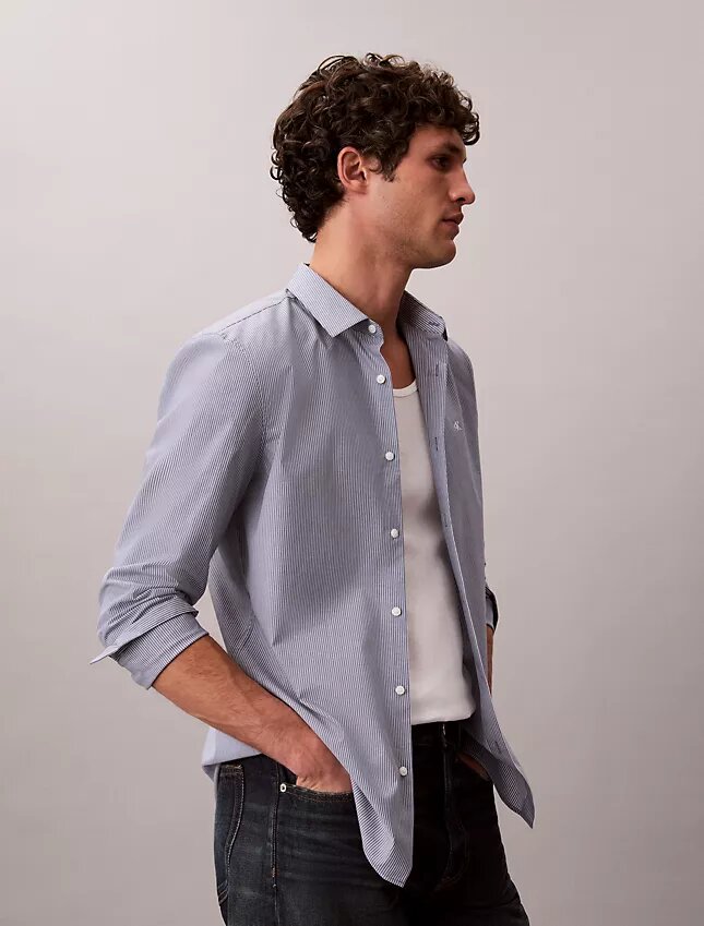 Camisa de botões justa em algodão elástico às riscas Camisa de botões justa em algodão elástico às riscas