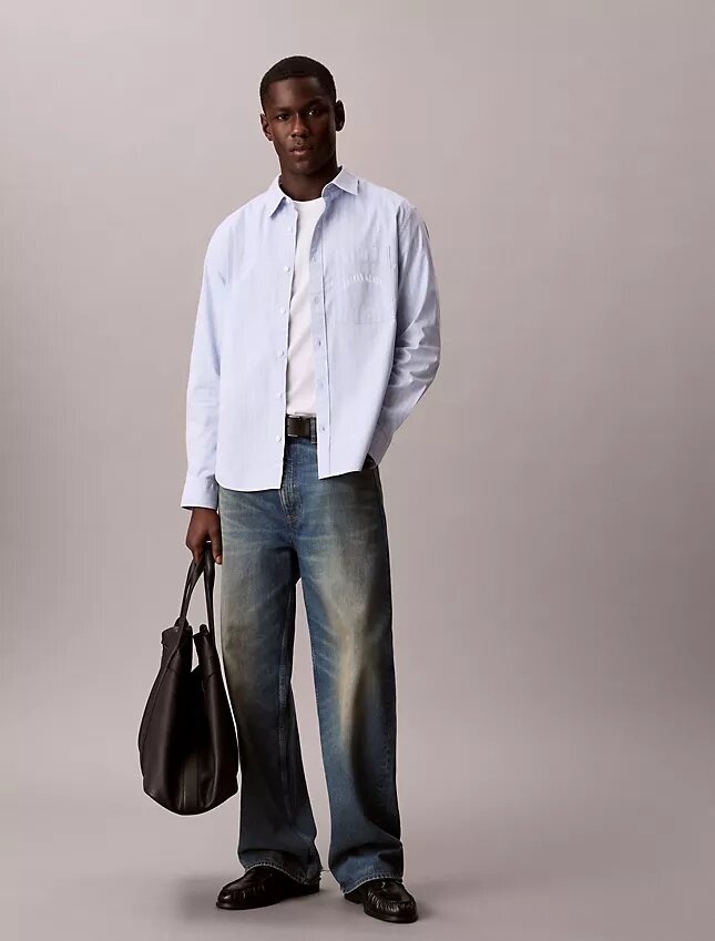 Camisa de botões listrada, justa e descontraída Camisa de botões listrada, justa e descontraída