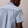 Camisa de Denim utilitária com botões Camisa de Denim utilitária com botões