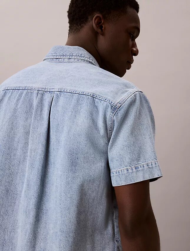 Camisa de Denim utilitária com botões Camisa de Denim utilitária com botões