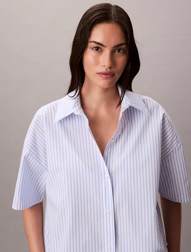 Camisa de dormir de manga curta e corte descontraído em popeline de algodão Camisa de dormir de manga curta e corte descontraído em popeline de algodão