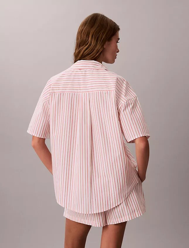 Camisa de dormir de manga curta e corte descontraído em popeline de algodão Camisa de dormir de manga curta e corte descontraído em popeline de algodão