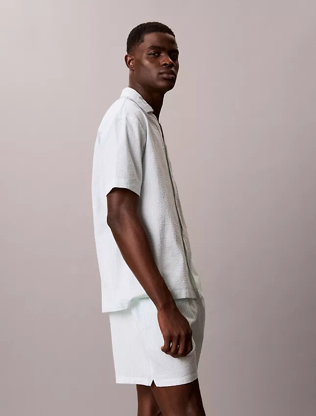 Camisa de dormir descontraída com botões em seersucker Camisa de dormir descontraída com botões em seersucker
