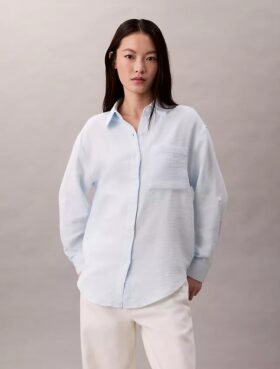 Camisa de gaze dupla com aba enrolada