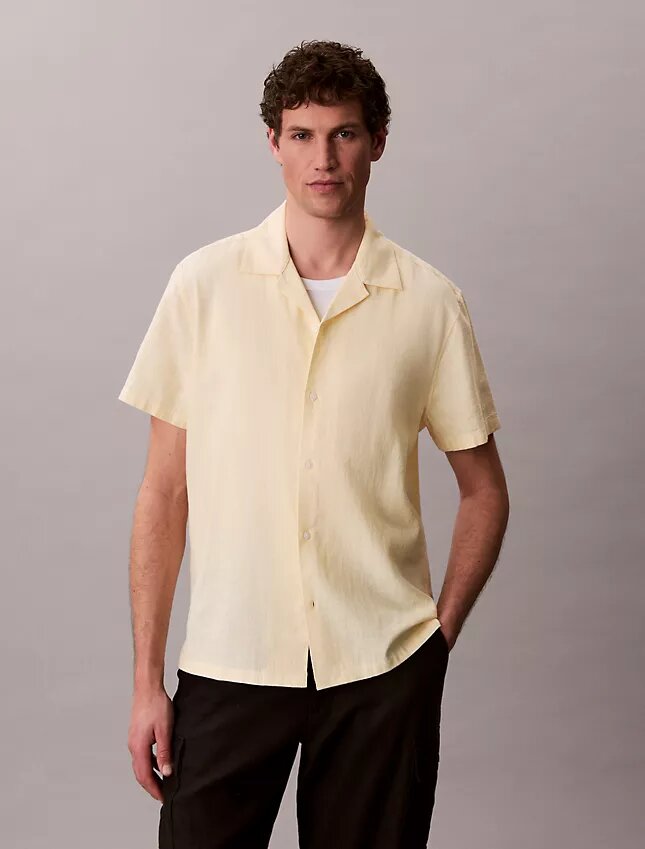 Camisa de linho e algodão de manga curta com botões Camisa de linho e algodão de manga curta com botões