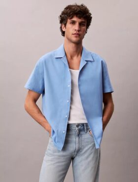 Camisa de linho e algodão de manga curta com botões