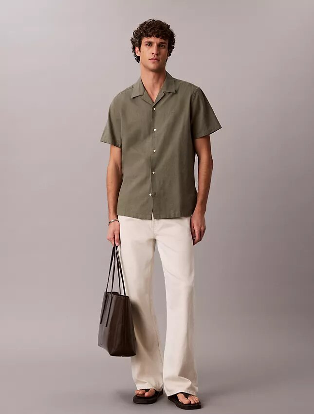 Camisa de linho e algodão de manga curta com botões Camisa de linho e algodão de manga curta com botões
