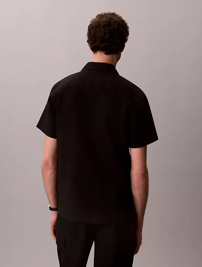 Camisa de linho e algodão de manga curta com botões Camisa de linho e algodão de manga curta com botões