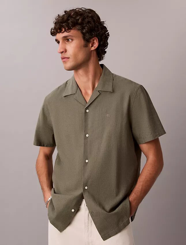 Camisa de linho e algodão de manga curta com botões Camisa de linho e algodão de manga curta com botões