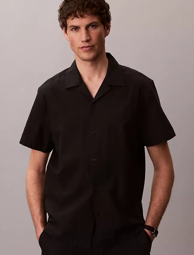 Camisa de linho e algodão de manga curta com botões Camisa de linho e algodão de manga curta com botões