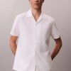Camisa de linho e algodão de manga curta com botões