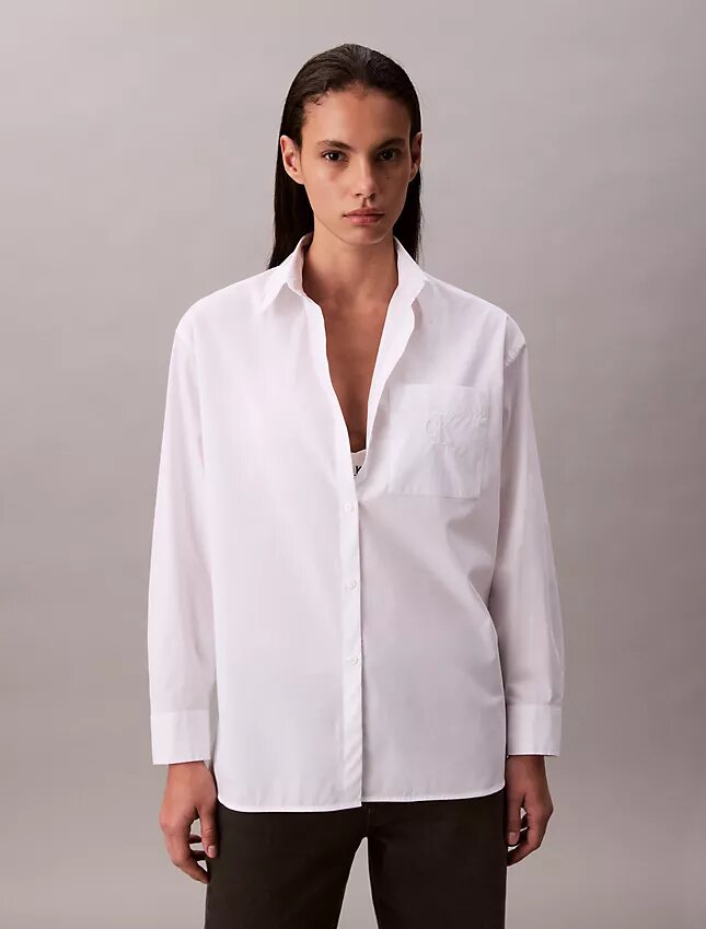 Camisa de popeline com botões e corte descontraído Camisa de popeline com botões e corte descontraído
