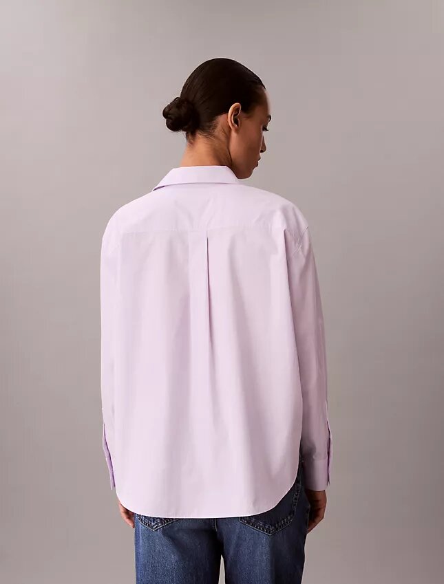 Camisa de popeline de algodão com botões e corte descontraído Camisa de popeline de algodão com botões e corte descontraído