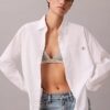 Camisa de popeline de algodão com botões e corte descontraído
