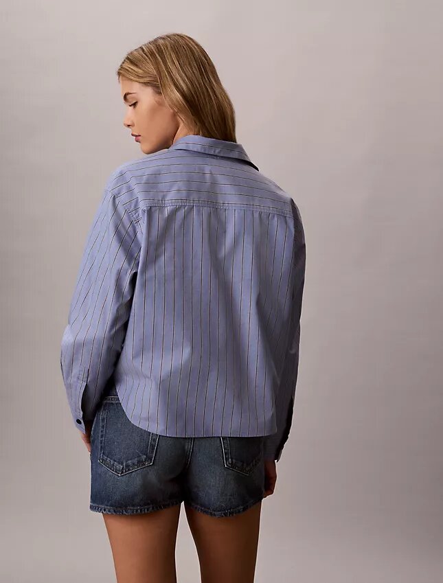 Camisa de popeline de algodão com botões e corte largo Camisa de popeline de algodão com botões e corte largo