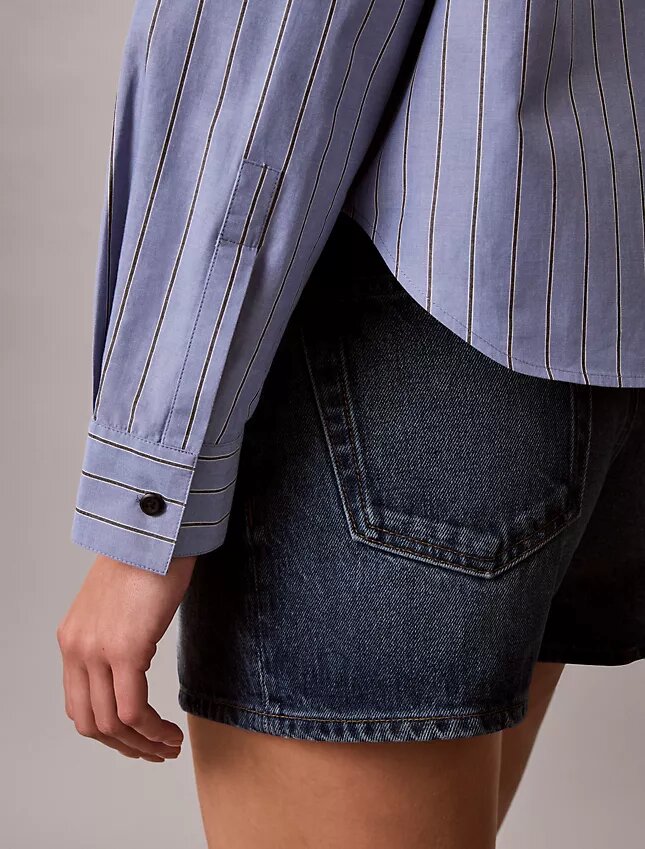 Camisa de popeline de algodão com botões e corte largo Camisa de popeline de algodão com botões e corte largo