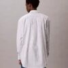 Camisa de popeline de algodão às riscas com botões Camisa de popeline de algodão às riscas com botões