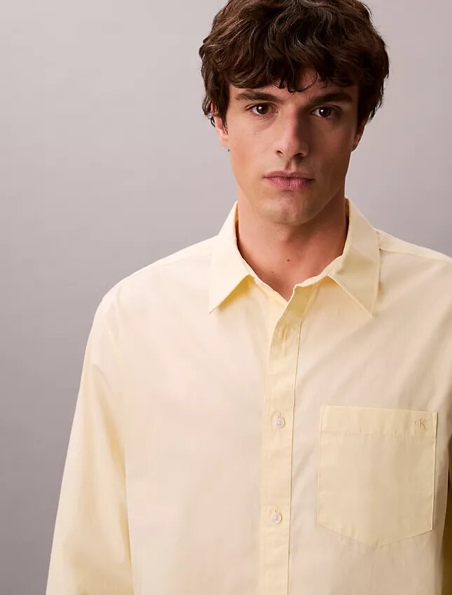 Camisa de popeline lavado com botões e corte descontraído Camisa de popeline lavado com botões e corte descontraído