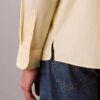 Camisa de popeline lavado com botões e corte descontraído Camisa de popeline lavado com botões e corte descontraído