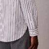 Camisa de popeline lavado com riscas e botões