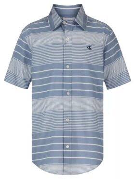 Camisa de verão com riscas e botões para meninos
