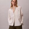 Camisa descontraída com botões em riscas de popeline de algodão Camisa descontraída com botões em riscas de popeline de algodão