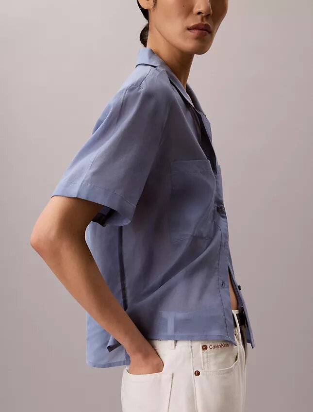 Camisa descontratada com botões em mistura de algodão Camisa descontratada com botões em mistura de algodão