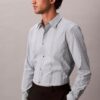 Camisa Justa Elástica Supima com Risca Tingida no Fio Camisa Justa Elástica Supima com Risca Tingida no Fio