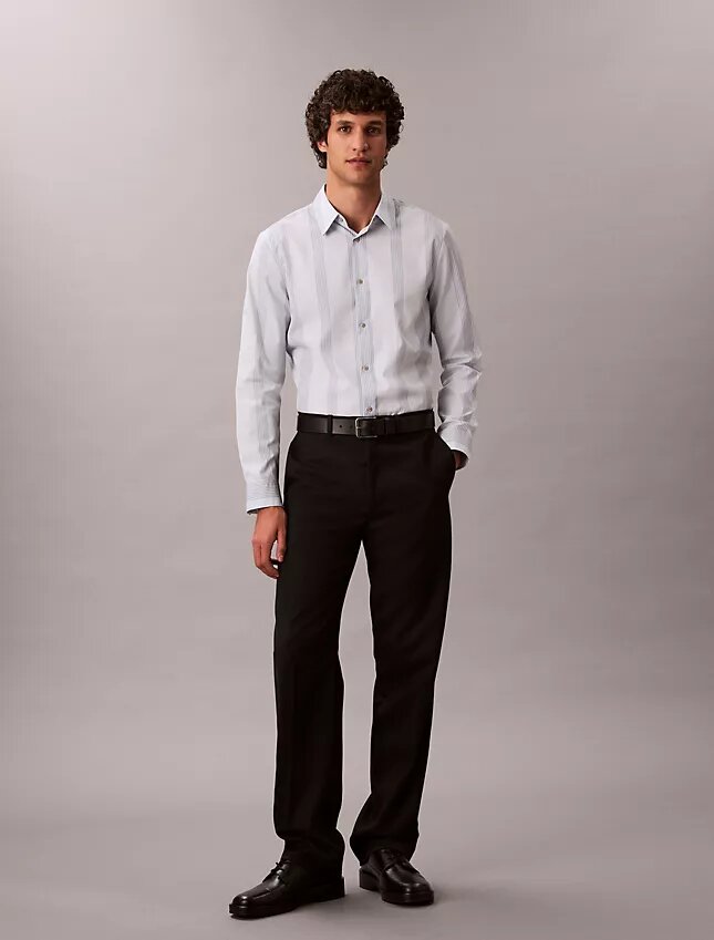 Camisa justa elástica Supima com riscas tingidas no fio Camisa justa elástica Supima com riscas tingidas no fio