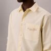 Camisa Oxford com botões e logótipo gráfico desbotado Camisa Oxford com botões e logótipo gráfico desbotado