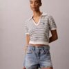 Camisa polo com costura às riscas