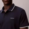 Camisa polo com detalhes em Liquid Touch Camisa polo com detalhes em Liquid Touch