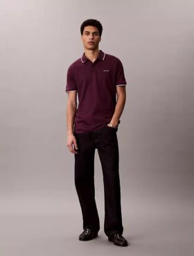 Camisa polo com detalhes em Liquid Touch