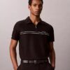 Camisa polo com fecho de correr de um quarto e debrum contrastante
