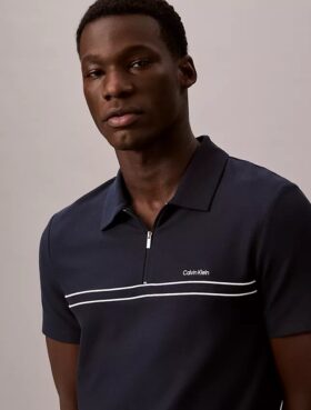Camisa polo com fecho de correr de um quarto e debrum contrastante