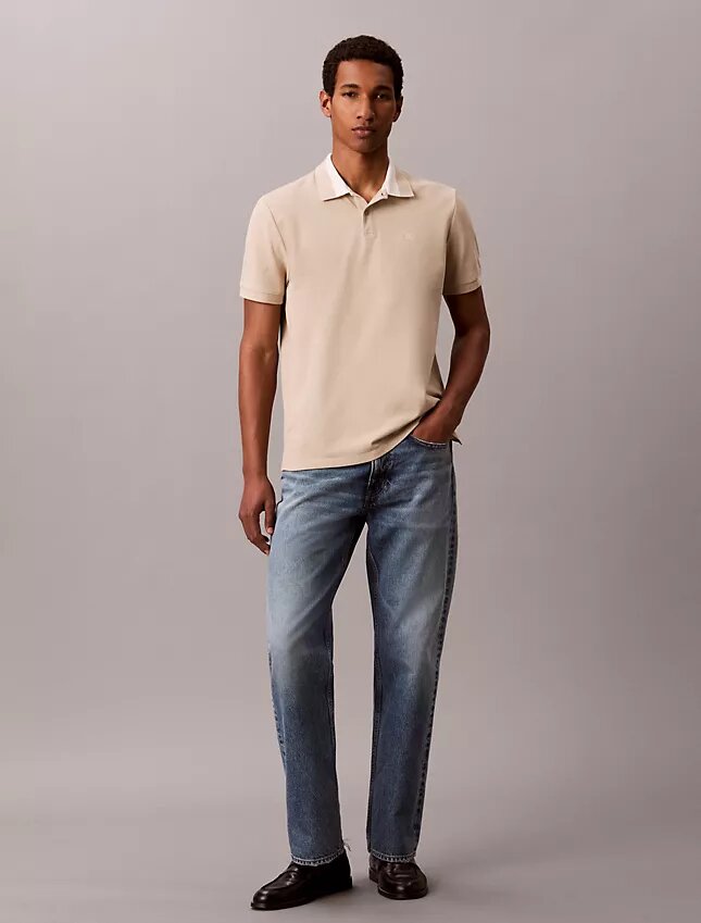 Camisa polo com gola em blocos de cor em piqué Camisa polo com gola em blocos de cor em piqué