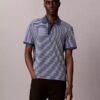 Camisa polo com riscas universitárias Camisa polo com riscas universitárias