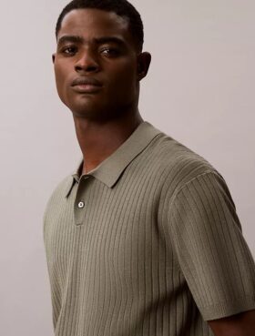 Camisa polo em malha canelada