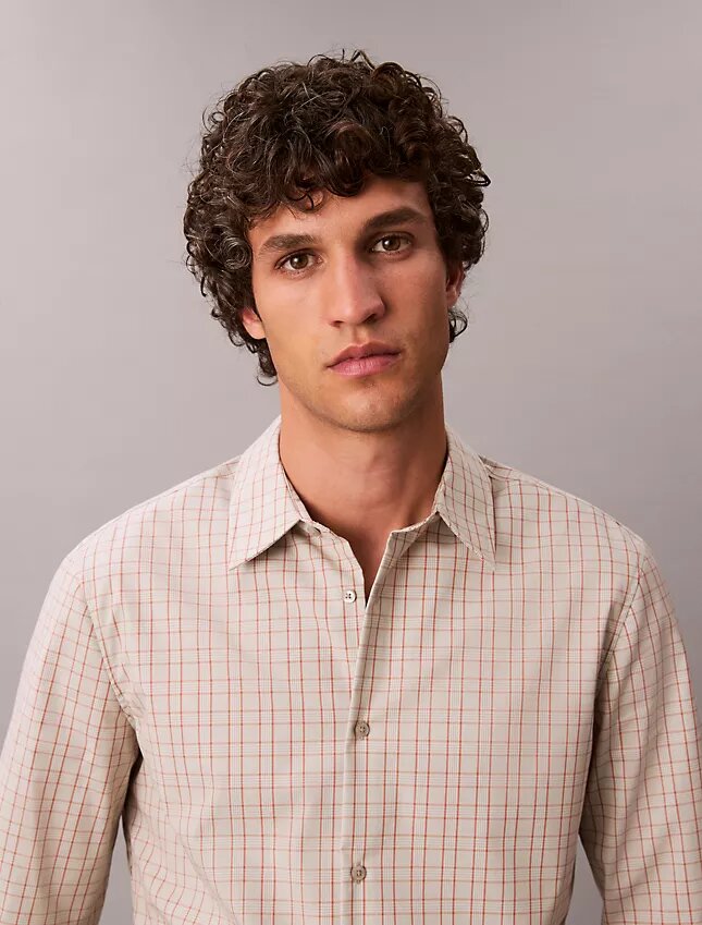 Camisa slim de xadrez em Cotton Stretch com botões Camisa slim de xadrez em Cotton Stretch com botões