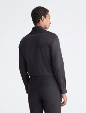 Camisa social de corte justo em algodão com padrão em espinha