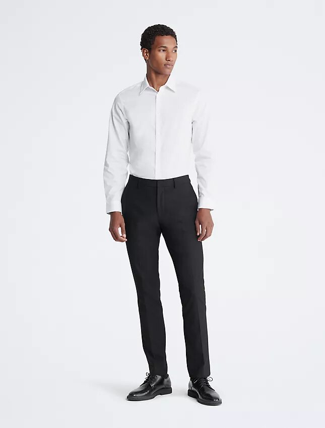 Camisa social de corte justo em algodão com padrão em espinha Camisa social de corte justo em algodão com padrão em espinha